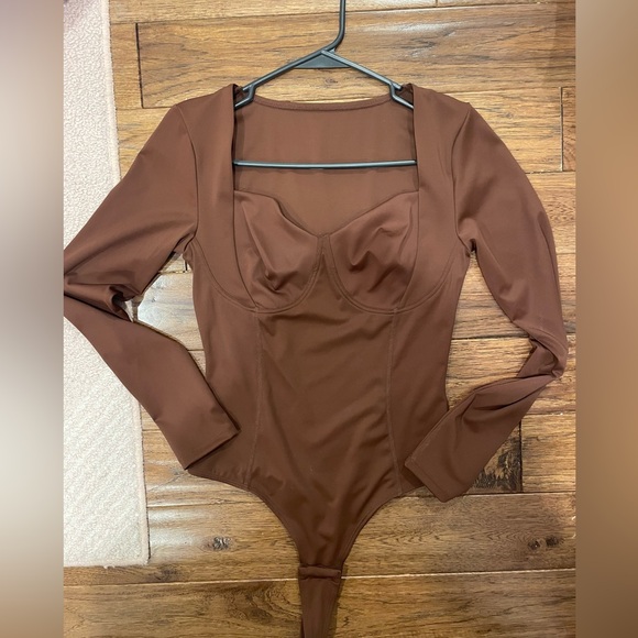 NWOT Brown long Sleeve Shapewear bodysuit - Picture 4 of 4